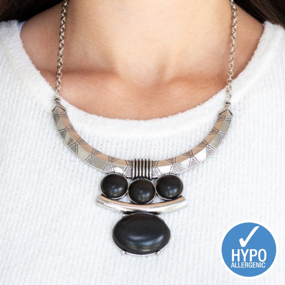 Pharaoh Black Necklace
